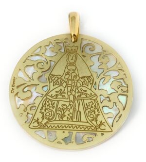 Medalla Virgen de los Reyes en plata de ley y nácar®.