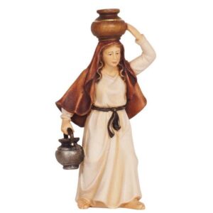Portadora de agua con jarra