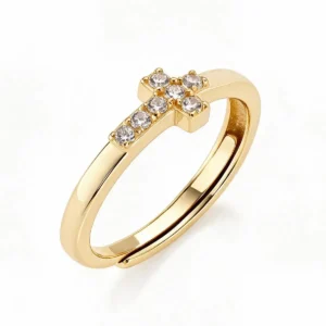 Anillo con cruz de plata de ley con circonitas blancas – acabado dorado